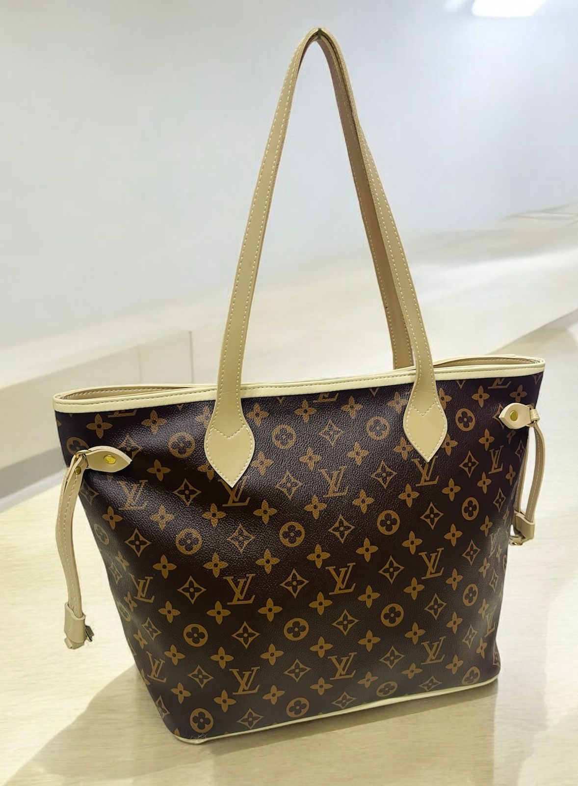 Master Branded Zipper Totebag