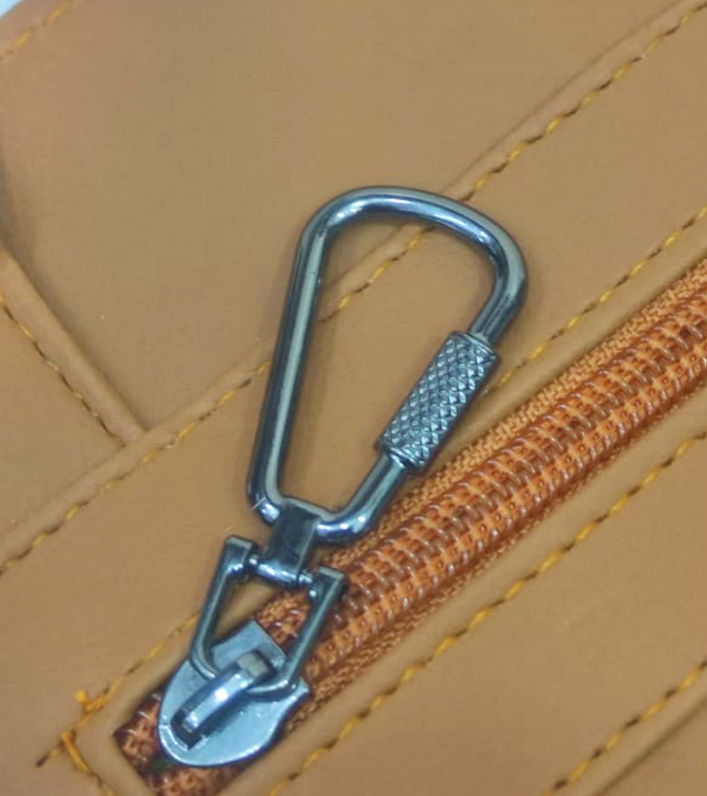 5 zipper handbag