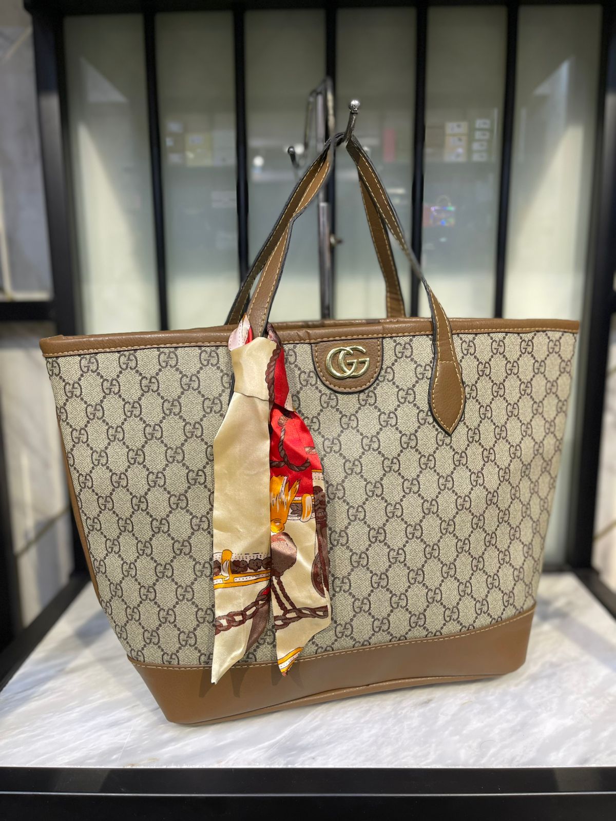 Ophidia Medium Tote bag | Premium Series