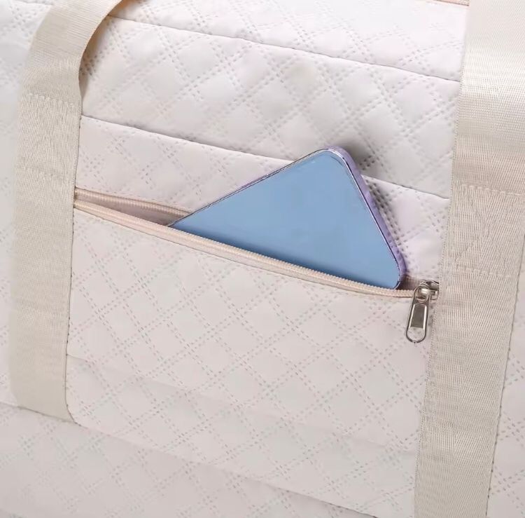 New Travelling Bag with Shoe portion| Imported