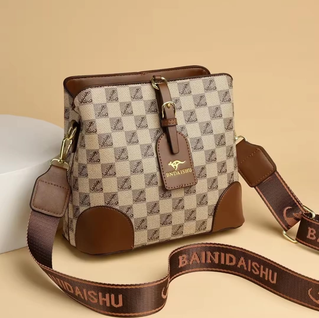 BAINIDAISHU HANDBAG | IMPORTED
