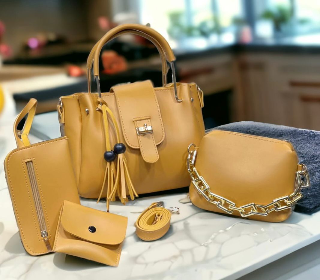 New 4 Pcs Handbag Set