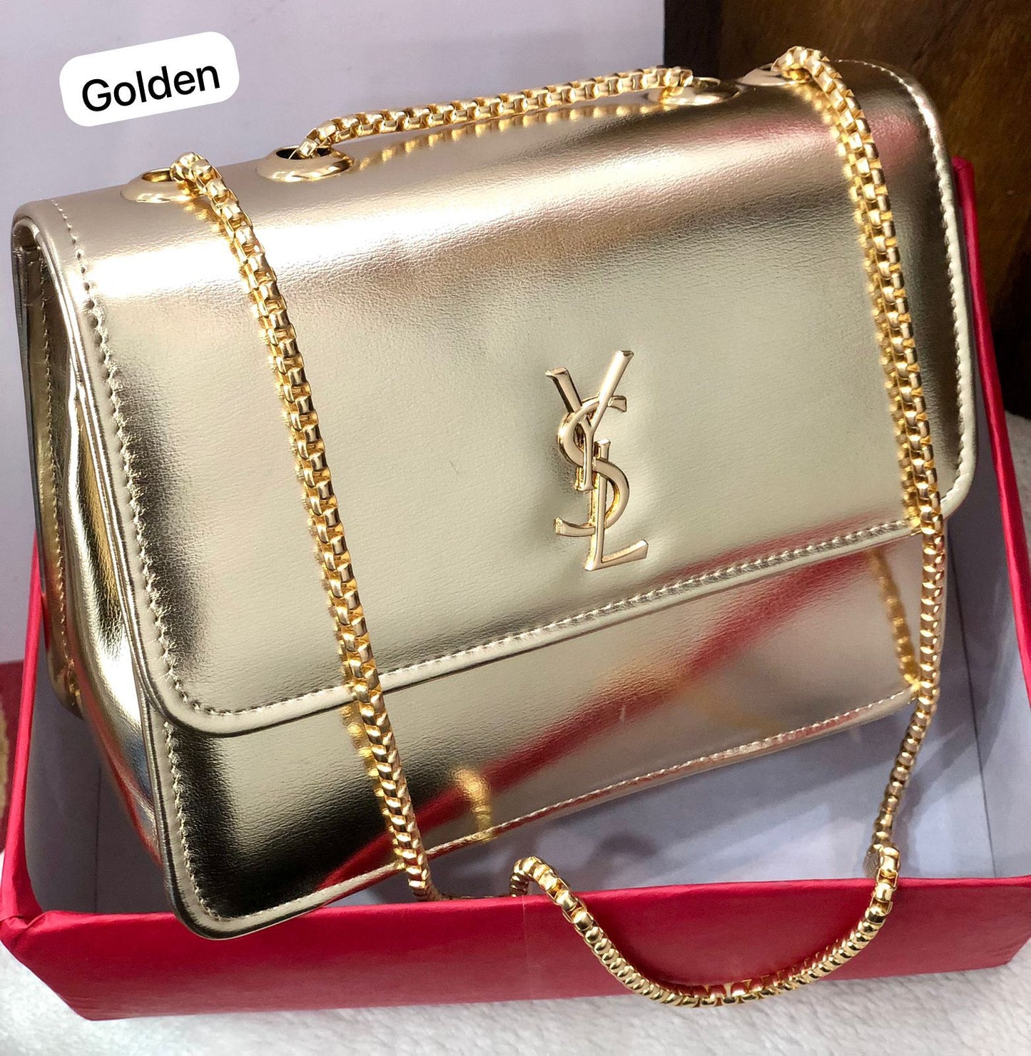 Glossy top chain Crossbody bag