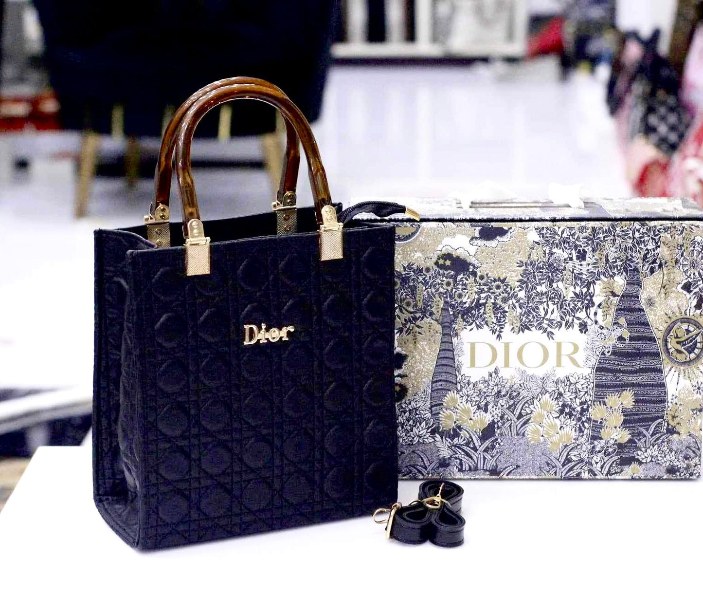 Exclusive DR Handbag | Premium Quality