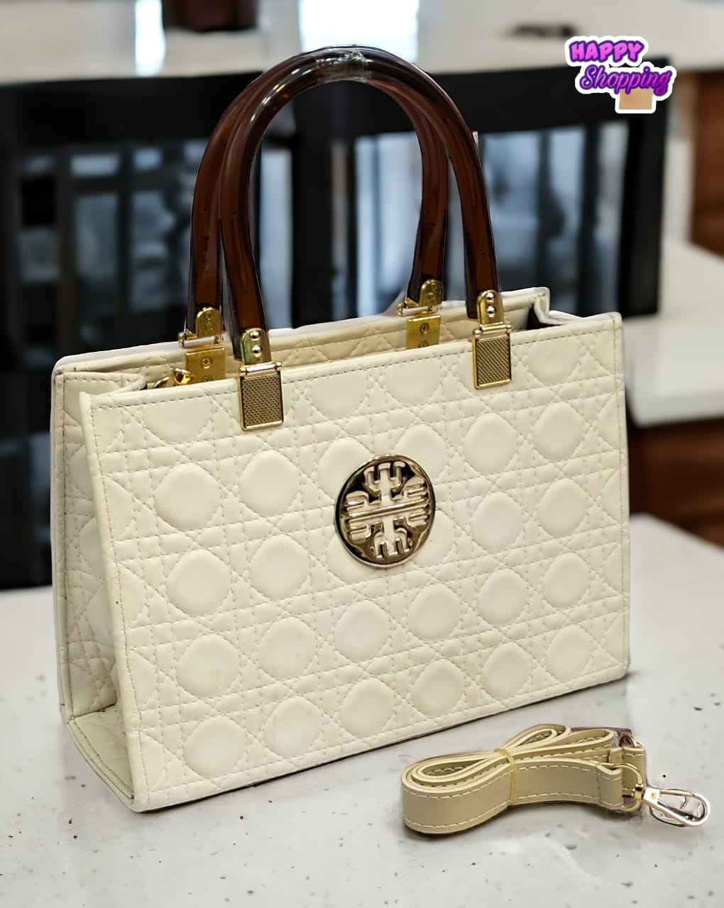 Decent branded handbag| premium quality