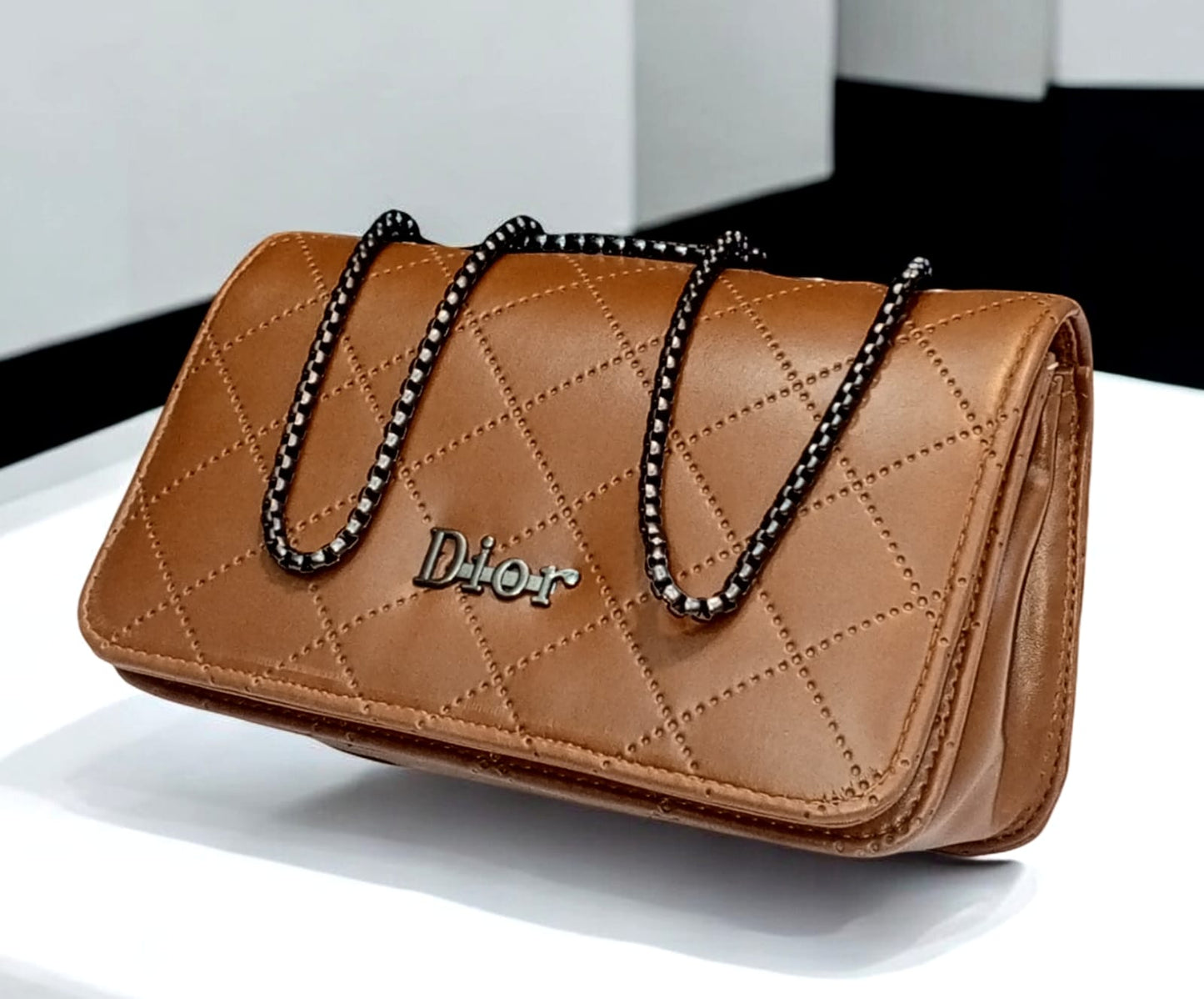 Branded top chain Crossbody bag