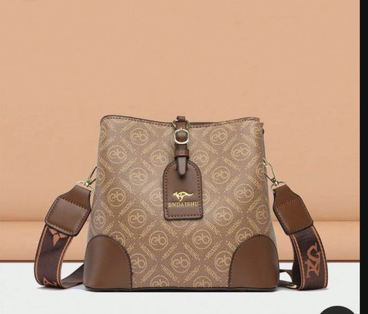 BAINIDAISHU HANDBAG | IMPORTED