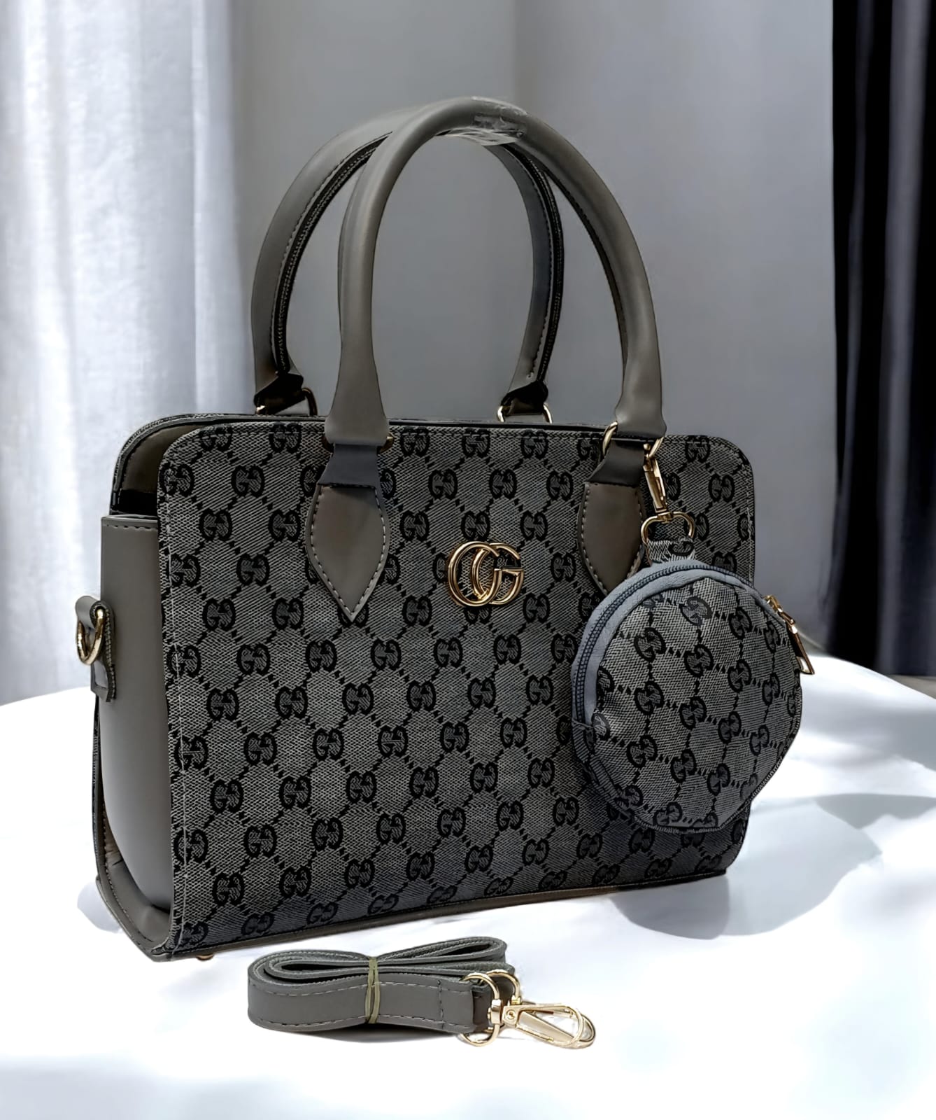 New Decent branded handbag